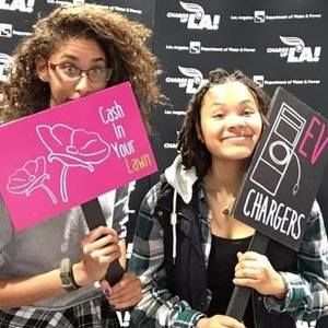 Meet your Posher, Ebony